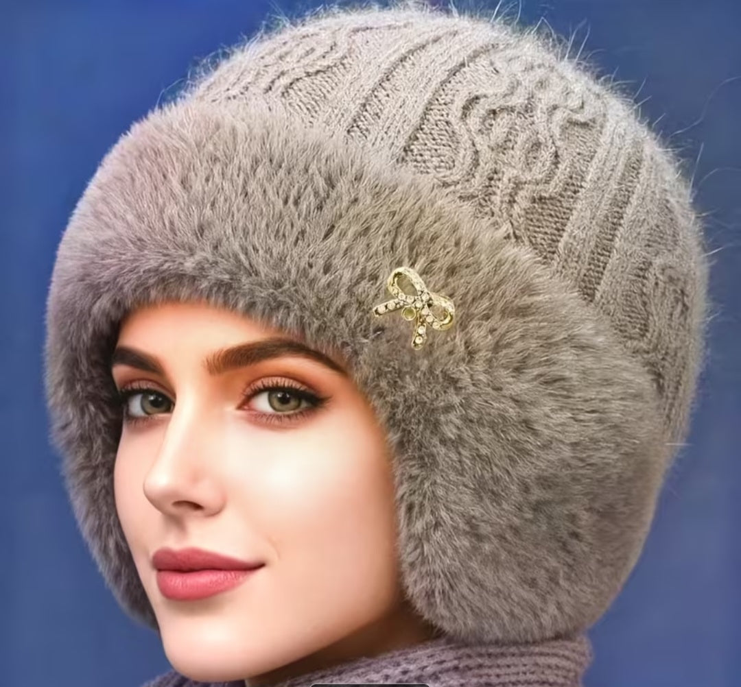 Nouveau bonnet d'automne-hiver à doublure épaisse, chaud et avec protection pour les oreilles, pour les personnes d'âge moyen et âgées